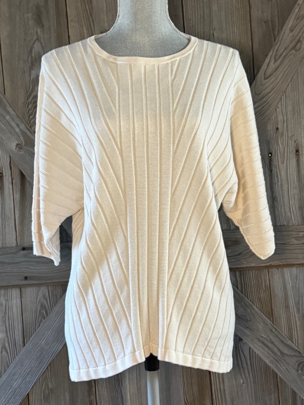 Chico's Cream Dolman Sleeve Sweater Size 1/Medium NWOT Factory Sale